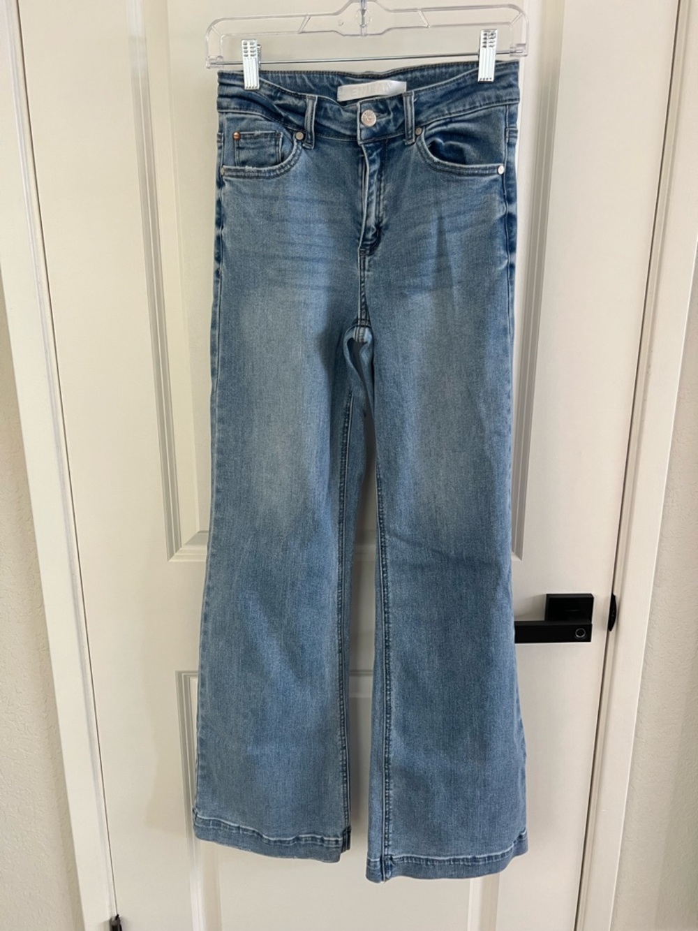 Women's Light Blue Wide-Leg Jeans